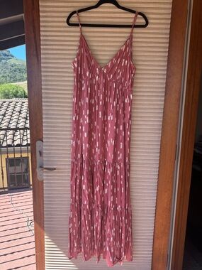 Lush Dusty Rose Maxi Dress with White Brushstroke Print